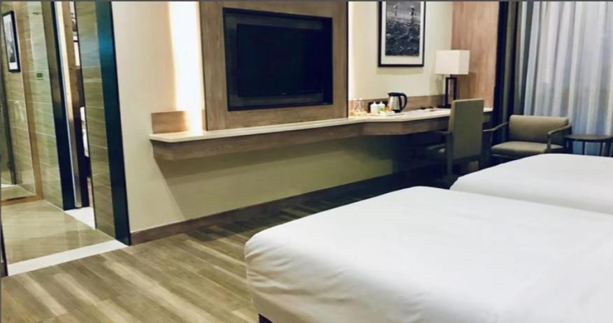 Auden International Hotel Shenzhen Bagian luar foto